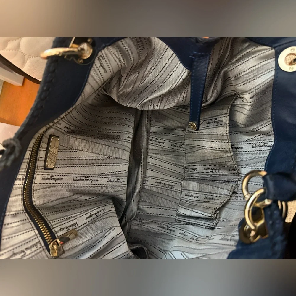 Salvatore Ferragamo Navy Gancini Braided Tote Bag VGUC - Picture 11 of 16